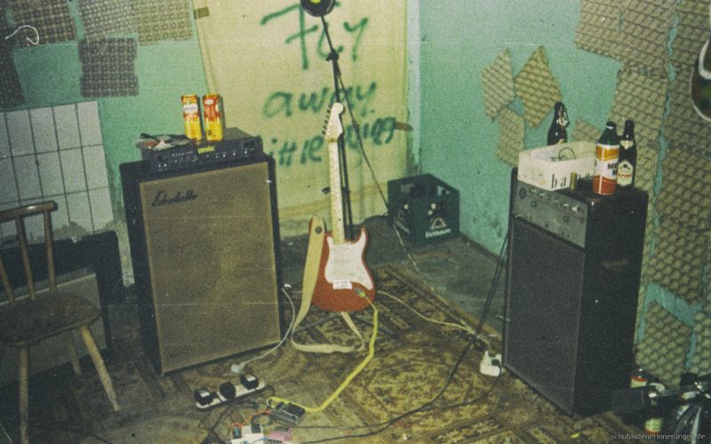Boxen und Gitarre und so anderes Zeug